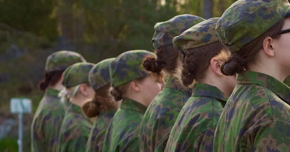 Varusmiesliitto tyytyväinen puolustusministerin ulostuloon asevelvollisuuden laajentamisesta